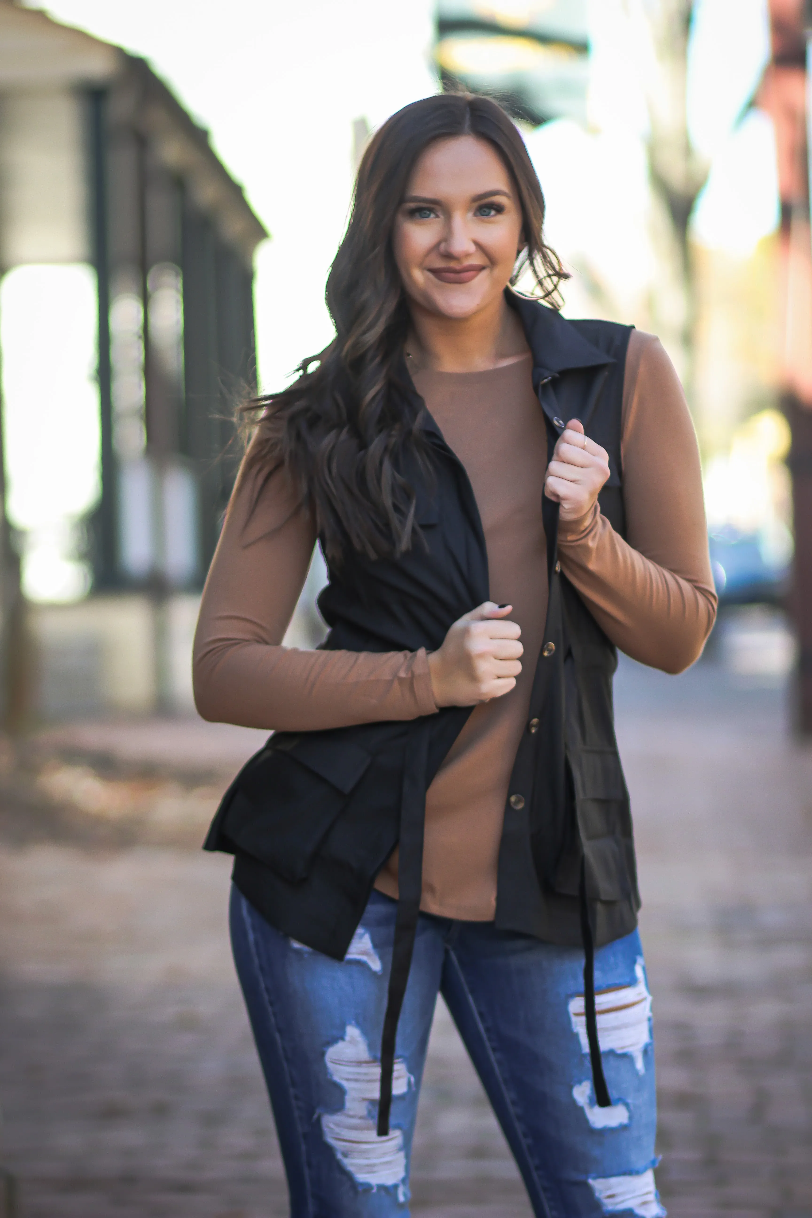 Black Lightweight Utility Vest In Regular & Curvy