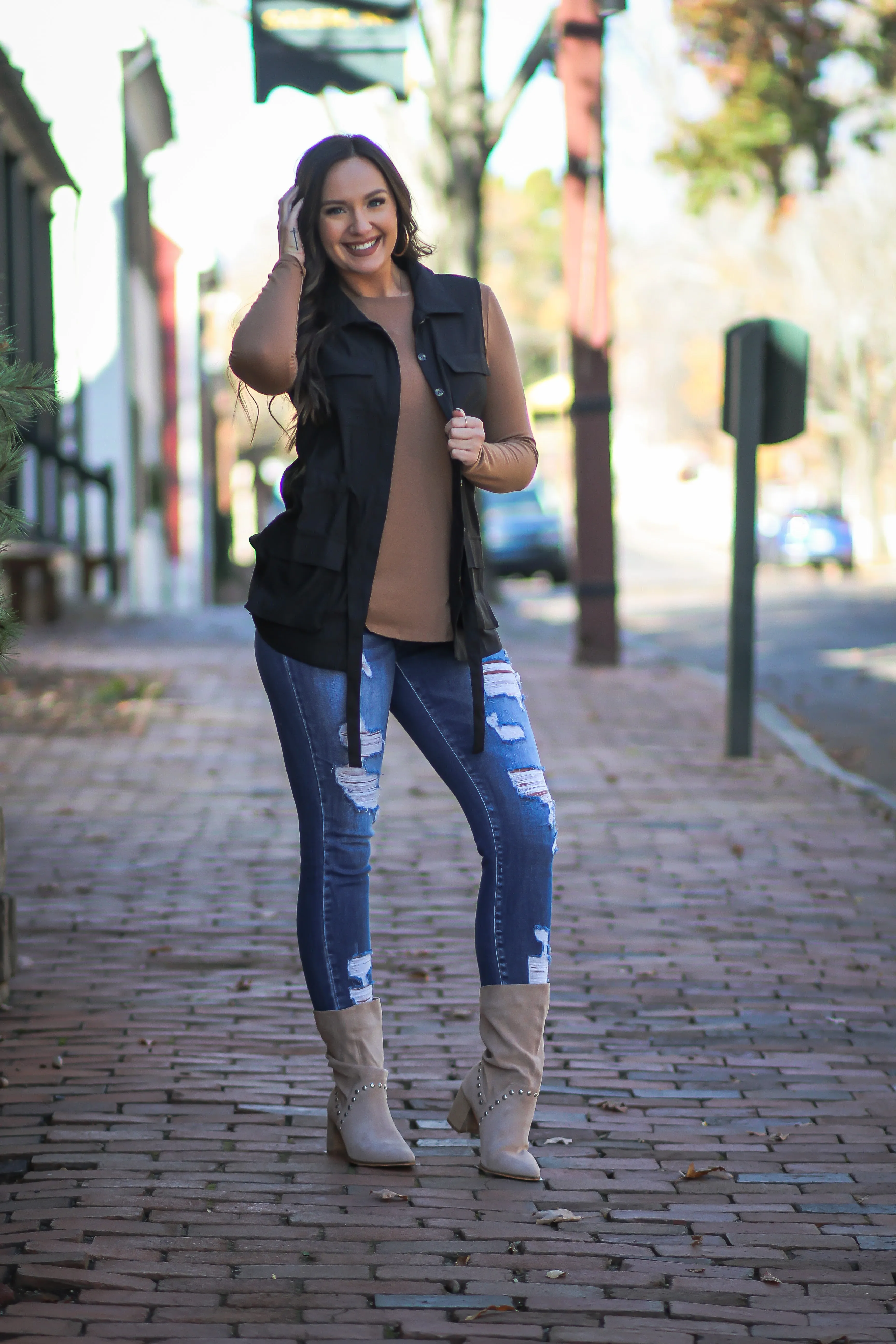 Black Lightweight Utility Vest In Regular & Curvy