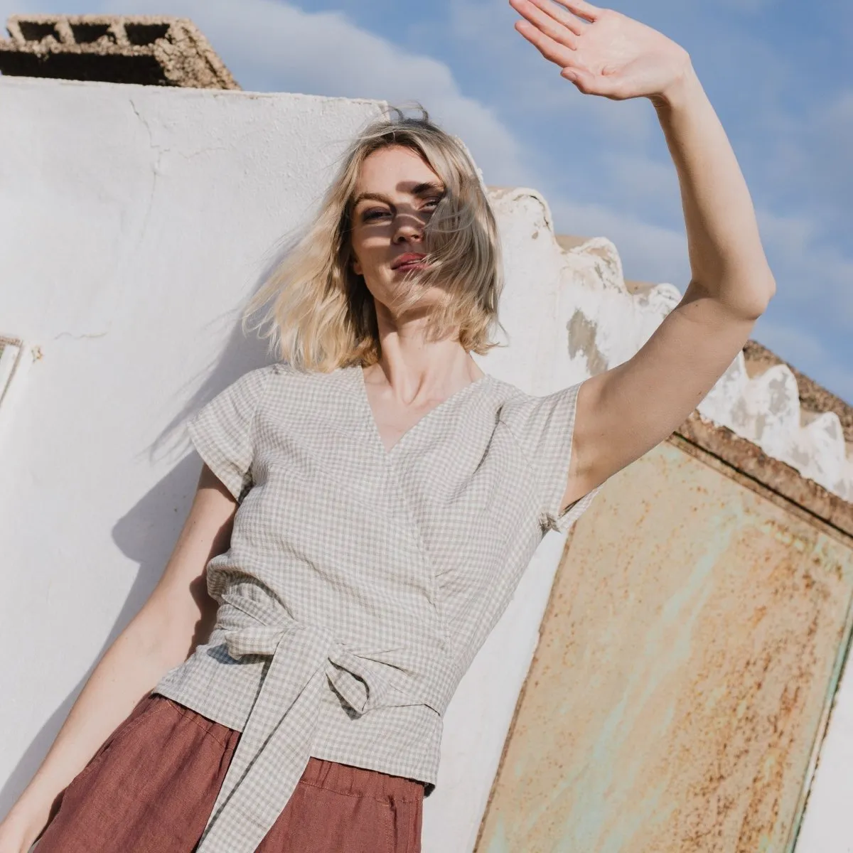 R: Maxi WELS wide leg linen pants (Size: M; Color: Natural/White Gingham)