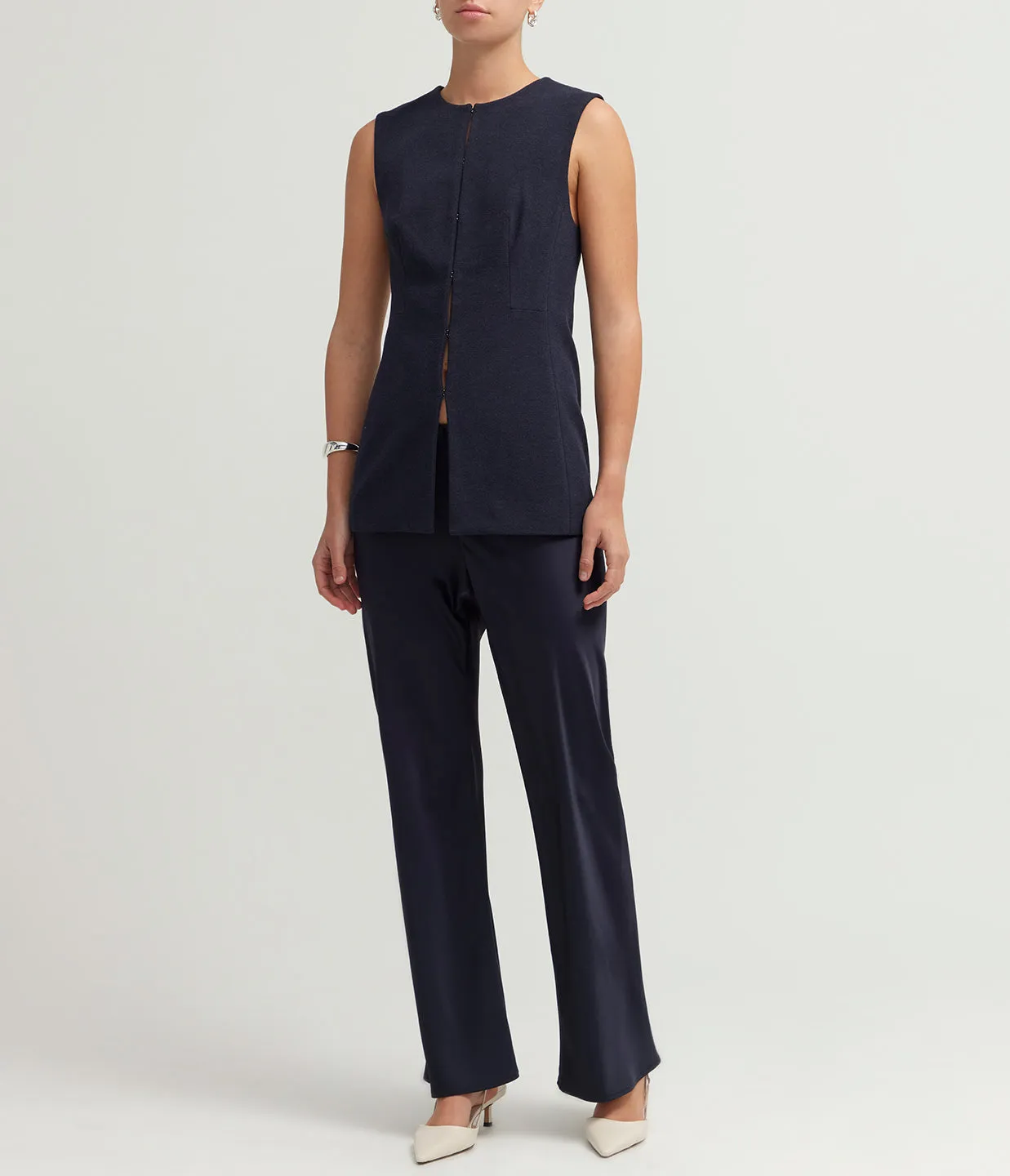 Ryde Sleeveless Jacket in Midnight